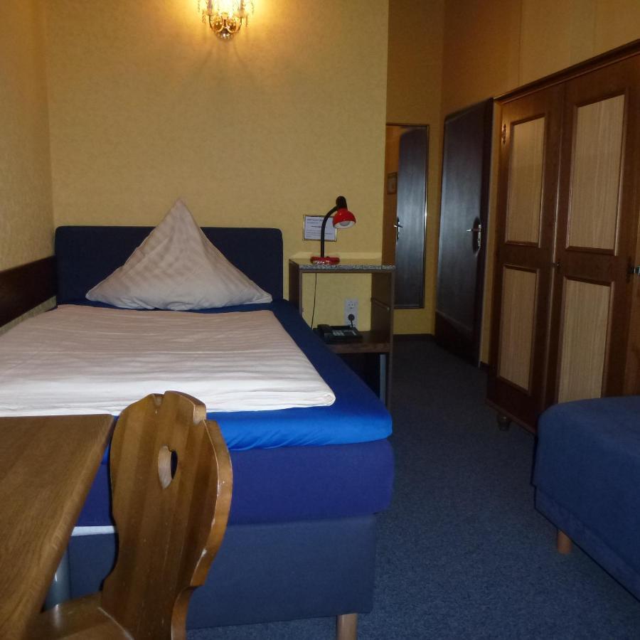 Hotel Adler ดุสเซลดอร์ฟ ภายนอก รูปภาพ