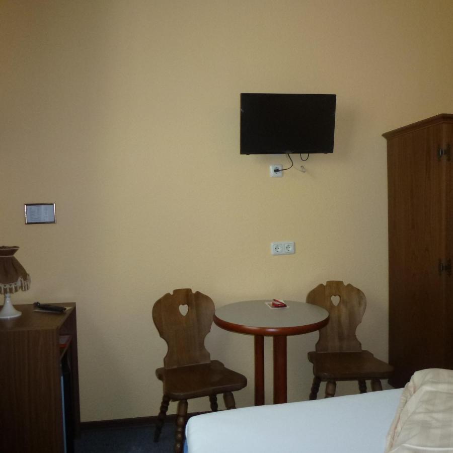 Hotel Adler ดุสเซลดอร์ฟ ภายนอก รูปภาพ